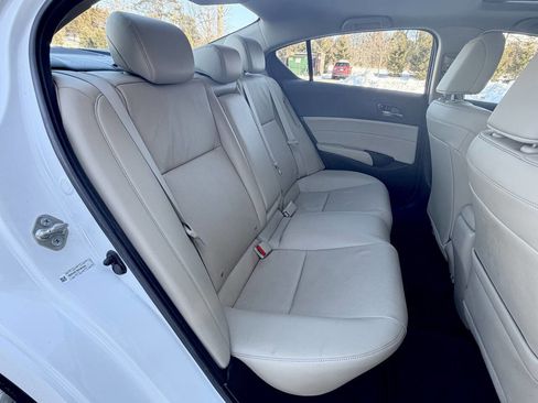 Used 2013 Acura ILX 1.5L Hybrid w/Tech 4dr Sedan w image 35