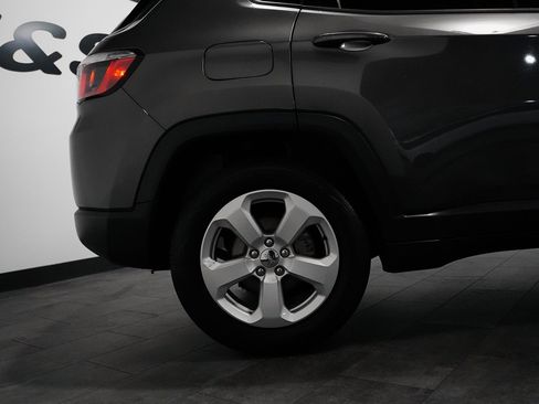 Used 2020 Jeep Compass Latitude FWD image 6