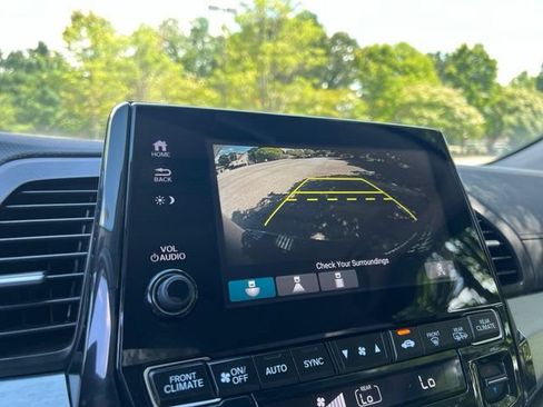 Used 2018 Honda Odyssey EX image 36