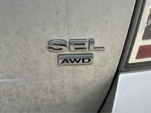 Used 2010 Ford Edge SEL image 8