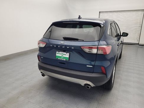 Used 2020 Ford Escape SE FWD image 7