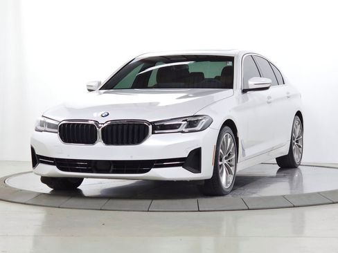 Used 2022 BMW 540i xDrive w/ Premium Package AWD/4WD image 3