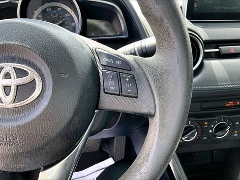 Used 2017 Toyota Yaris iA image 19