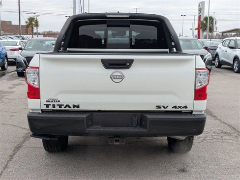 Used 2024 Nissan Titan SV w/ SV Bronze Edition Package image 4