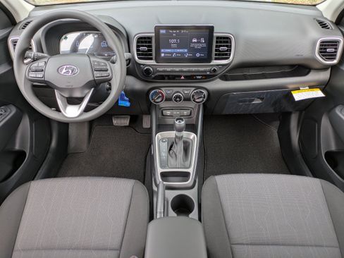 New 2026 Hyundai Venue SE FWD image 13