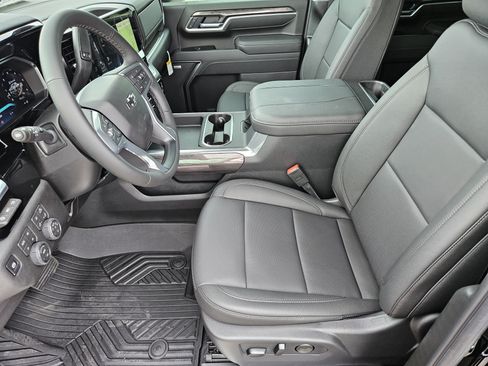 New 2026 Chevrolet Silverado 2500 LTZ w/ Trail Boss Package AWD/4WD image 9