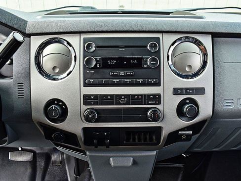 Used 2015 Ford F250 XLT w/ XLT Value Package AWD/4WD image 35
