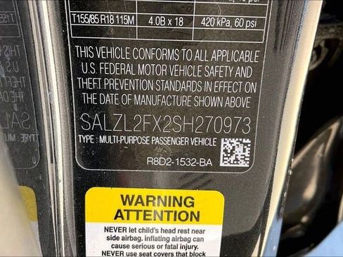 Used 2025 Land Rover Range Rover Evoque Dynamic SE AWD/4WD image 36