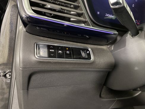 Used 2024 Buick Envision Preferred AWD/4WD image 24
