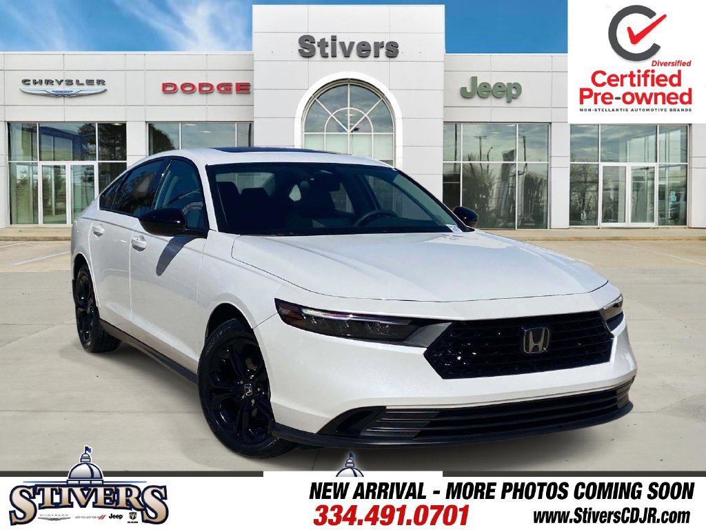 Used 2025 Honda Accord SE image 1