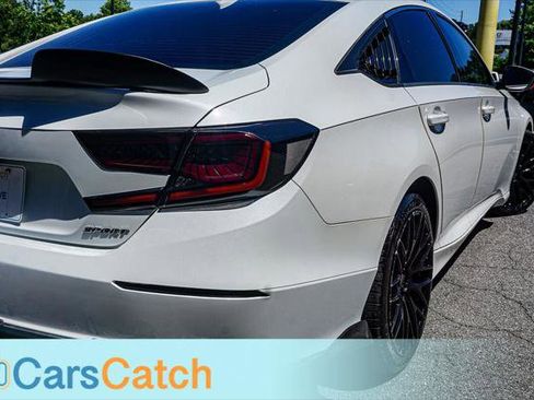 Used 2018 Honda Accord Sport image 7
