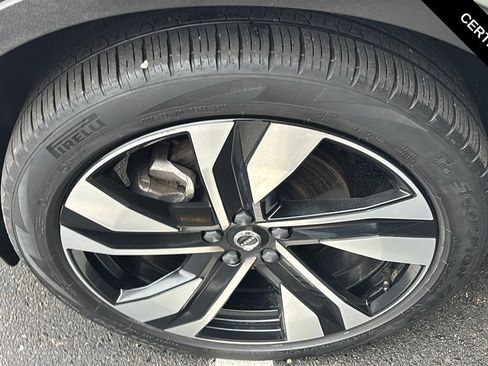 Certified 2023 Volvo XC40 B5 Plus w/ Driver Assist Package image 35