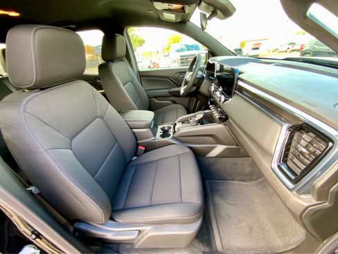 New 2026 GMC Canyon Elevation image 25