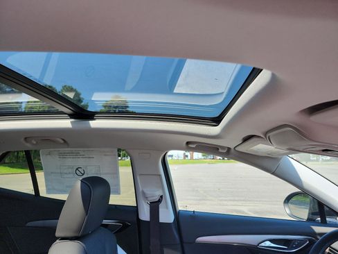 New 2025 Buick Envision Sport Touring image 8