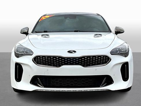 Used 2018 Kia Stinger GT1 image 3