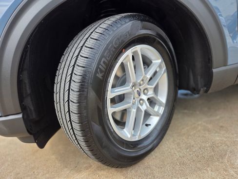 New 2027 Ford Explorer Active RWD image 33