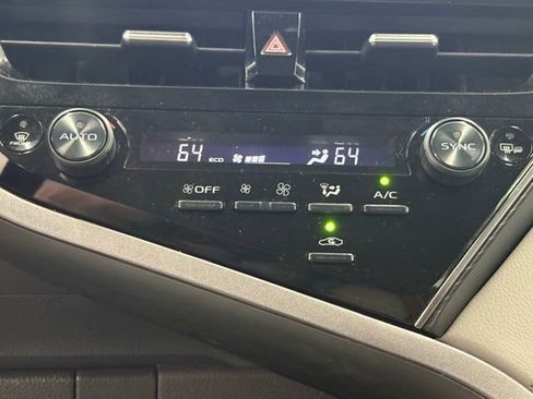 Used 2024 Toyota Camry LE w/ Convenience Package FWD image 21