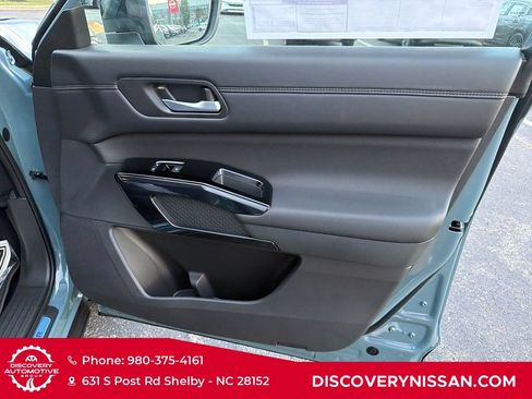 New 2026 Nissan Pathfinder Platinum AWD/4WD image 37