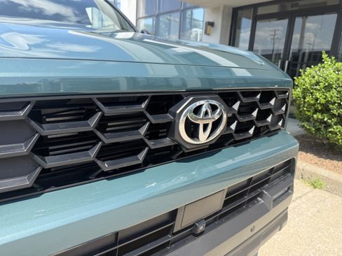 Used 2025 Toyota 4Runner TRD Off-Road Premium w/ Tow Technology Package AWD/4WD image 22
