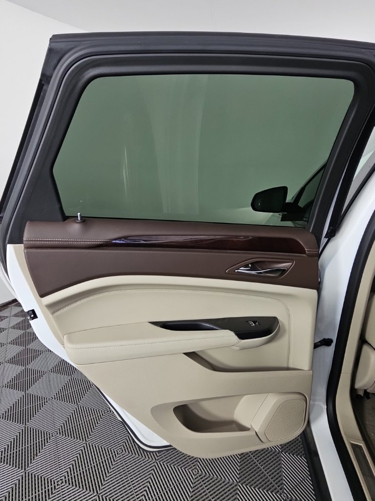 Used 2016 Cadillac SRX Premium w/ Trailering Package FWD image 14