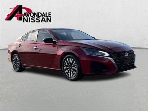 Certified 2024 Nissan Altima 2.5 SV image 9