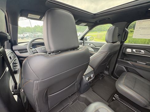 New 2026 Ford Explorer Tremor w/ Tremor Ultimate Package AWD/4WD image 19