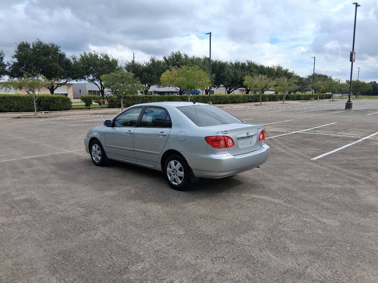 Used 2006 Toyota Corolla LE w/ Audio Value Pkg FWD image 4