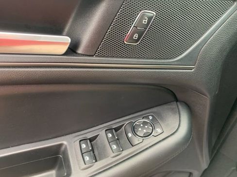 Used 2020 Ford Edge SE image 20