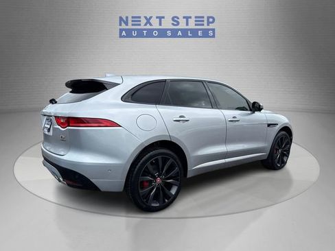 Used 2017 Jaguar F-PACE First Edition AWD/4WD image 8