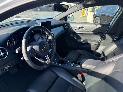 Used 2019 Mercedes-Benz GLA 250 4MATIC image 9