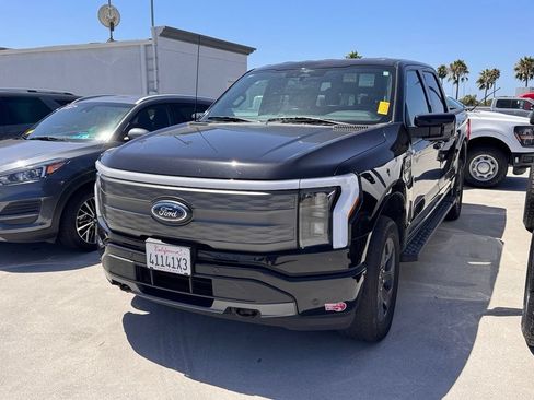 Used 2023 Ford F150 Lightning Lariat AWD/4WD image 3