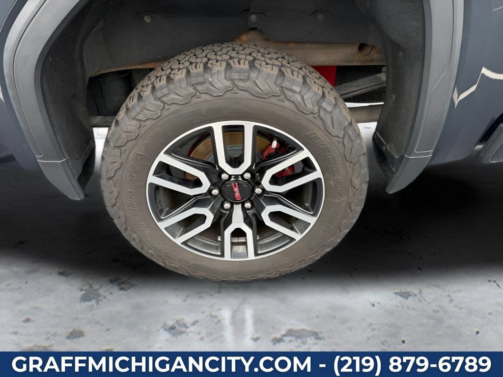 Used 2019 GMC Sierra 1500 AT4 w/ AT4 Premium Package AWD/4WD image 46