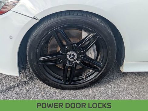 Used 2018 Mercedes-Benz E 400 E 400 image 11