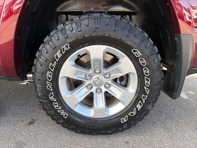 Used 2019 RAM 1500 Laramie AWD/4WD image 13