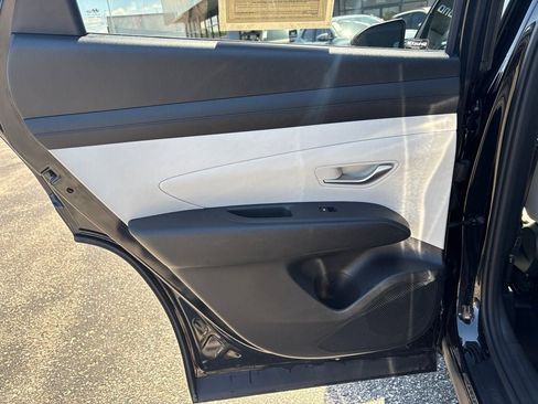 Used 2025 Hyundai Tucson SEL FWD image 29