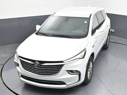 Used 2023 Buick Enclave Essence FWD image 36