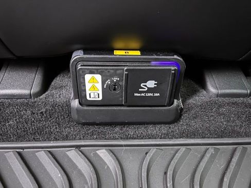 Used 2022 Kia EV6 Wind w/ Wind Technology Package image 44