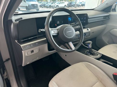 Used 2024 Hyundai Kona SEL FWD image 12