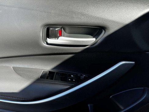 Used 2023 Toyota Corolla SE image 17