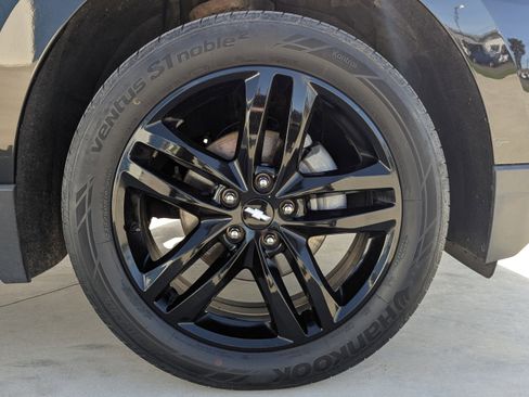 Used 2020 Chevrolet Equinox LT w/ Midnight Edition AWD/4WD image 11