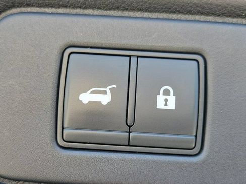 Used 2022 Nissan Pathfinder SL w/ SL Premium Package FWD image 10