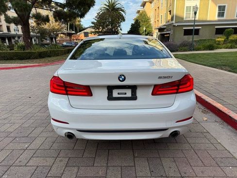 Used 2020 BMW 530i w/ Convenience Package RWD image 5