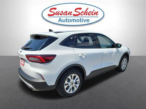 Used 2026 Ford Escape Active FWD image 23
