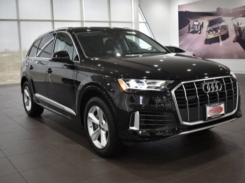 Used 2022 Audi Q7 3.0T Premium w/ Convenience Package image 5