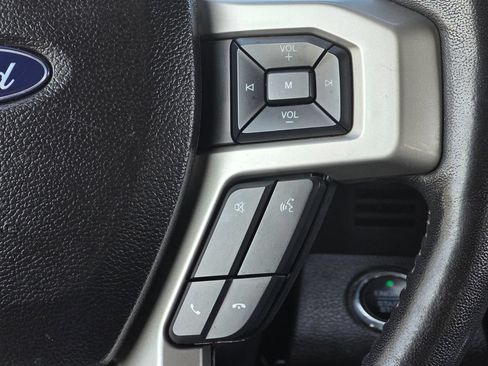 Used 2017 Ford F150 Lariat w/ Equipment Group 502A Luxury AWD/4WD image 21