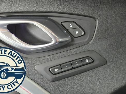 Used 2020 Chevrolet Camaro SS image 25