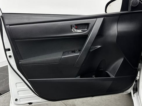 Used 2019 Toyota Corolla LE image 10