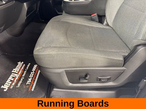 Used 2024 RAM 2500 Big Horn w/ Sport Appearance Package image 11