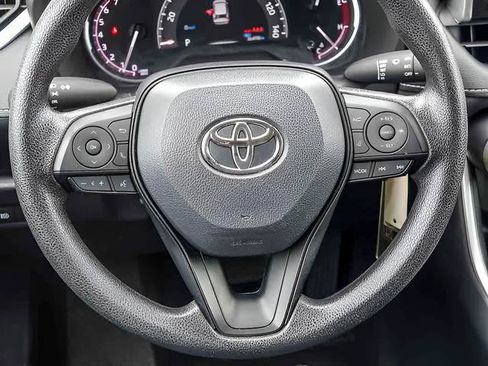 Certified 2025 Toyota RAV4 LE AWD/4WD image 16