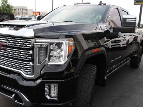 Used 2022 GMC Sierra 2500 Denali w/ Denali Black Diamond Edition AWD/4WD image 49